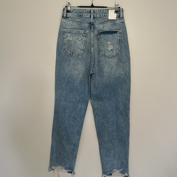 Zara Distressed Jeans - Picture 3 of 3